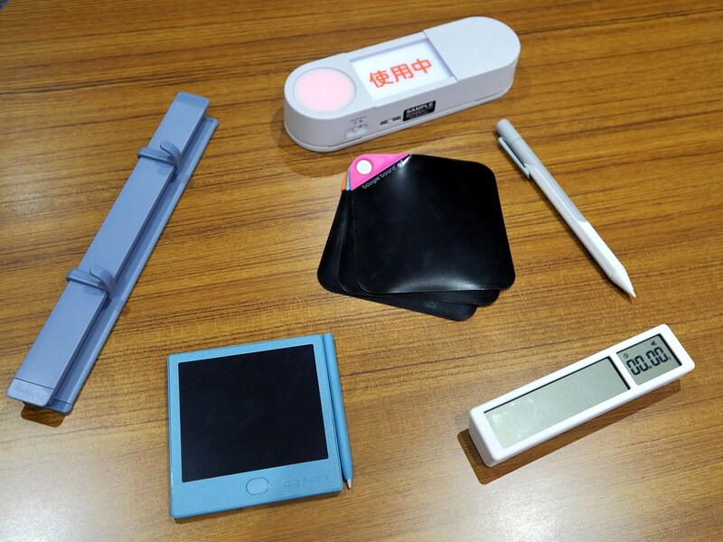 マグネットでくっつきがちのキングジム製品たち