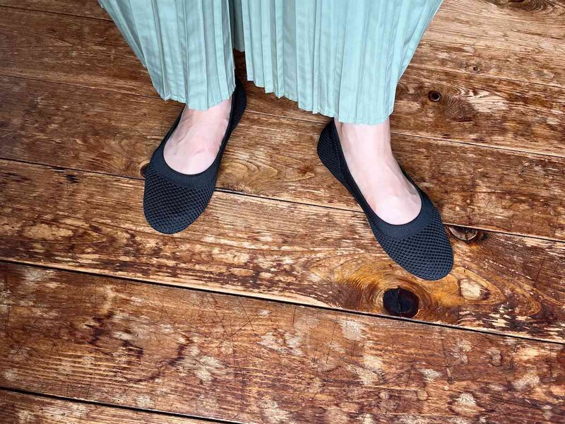 「雲の上ウォッシャブルニットパンプス」は足にフィット。通気性も良い