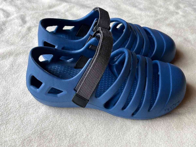 ワークマンの「ボーンサンダル」はソールはフラットに近いが、クッション性もある