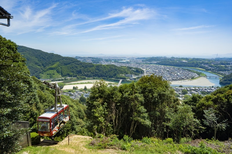 岩国城ロープウェイと錦川