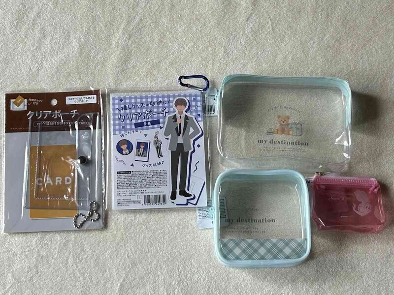 キャンドゥの「クリアポーチ」は水をはじく素材で水辺のレジャー、旅行にもおすすめ