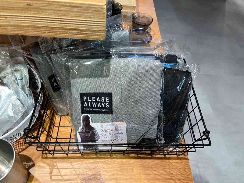 スタンダードプロダクツの「トートにもリュックにもなるバッグ」