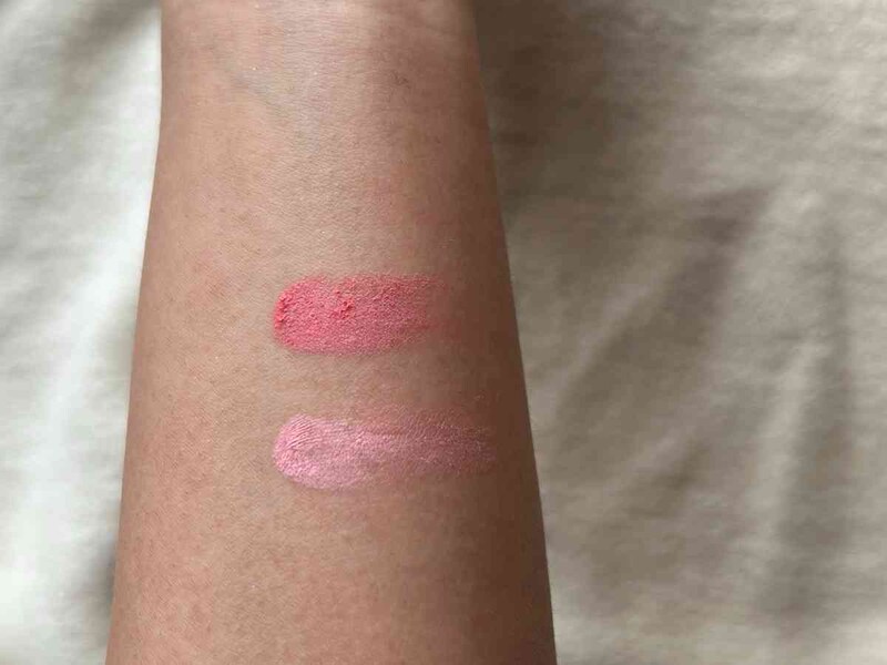 セリアの「チアミーカラー パウダーチーク」のベリーピンク