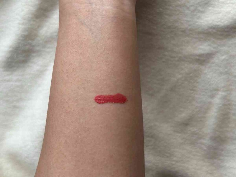 セリアの「チアミーカラー リップティント ローズピンク」は発色が良い