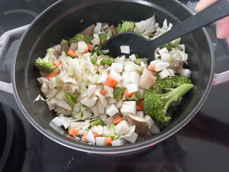 サラダ油で軽く炒める