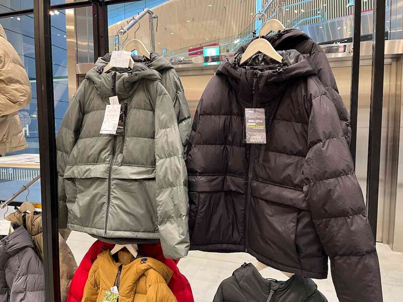 ワークマンの「REPAIR-TECH 洗えるフュージョンダウン アーバンフーディー」