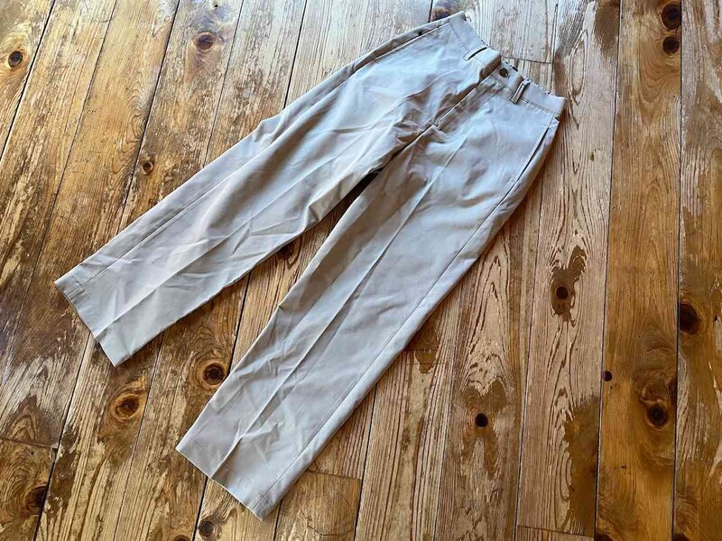 ワークマンの「レディース撥水ストレッチツイルパンツ」