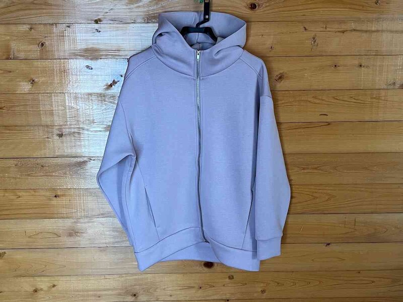 ワークマンの「ストレッチライトコクーンジップパーカー」