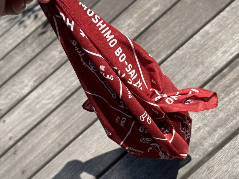 いつものもしもハンカチでハンマー