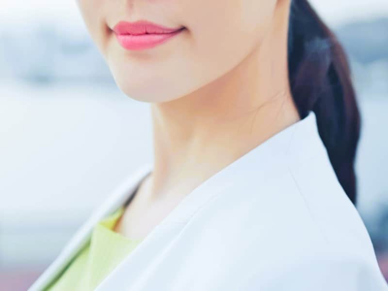 恋愛感情、肉体関係がないとはいえ、定期的に会い、情熱的に愛を語ることを許せるのか？