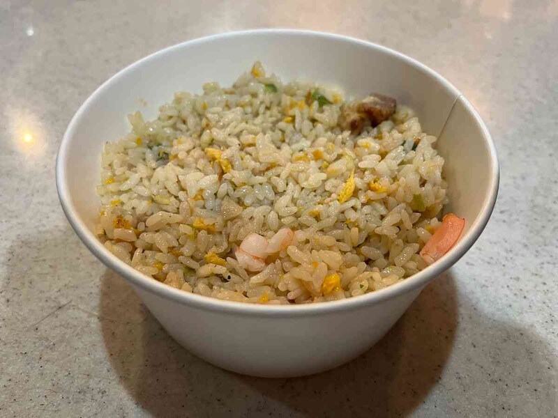 セブンイレブンの「五目チャーハン」はお米もパラパラ