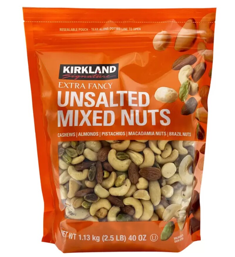 コストコの「カークランドシグネチャー 無塩 ミックス・ナッツ 1.13kg」