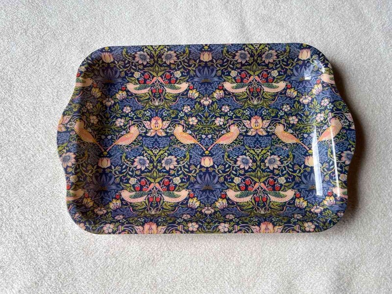 セリアの「トレー マスターピースコレクション／WM」