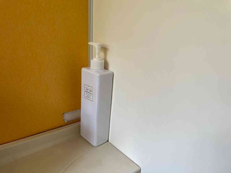 ダイソーの「ポンプボトル（Very Pale、500ml）」