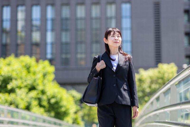 財形貯蓄を途中で引き出しや解約はできるの？