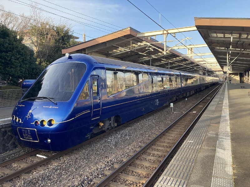 THE ROYAL EXPRESS