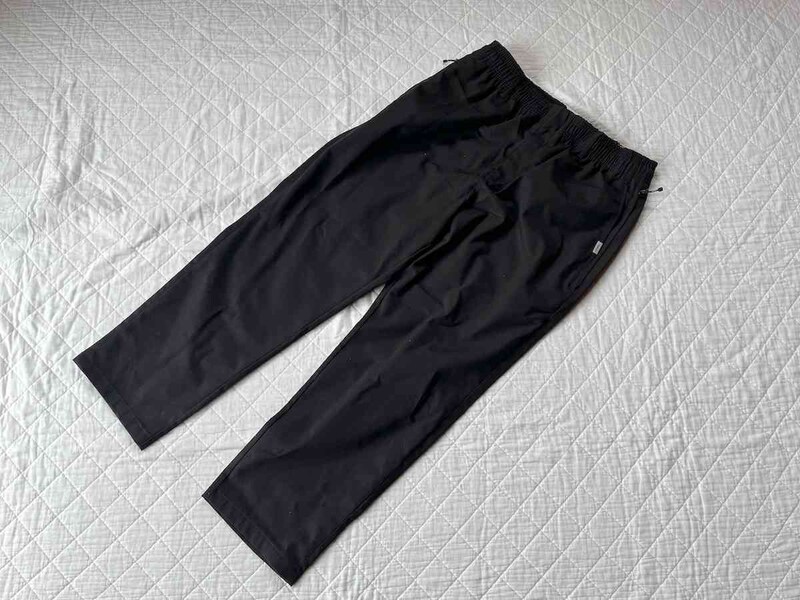 ワークマンの「超撥水シェフパンツ」でゆったりシルエットを楽しもう