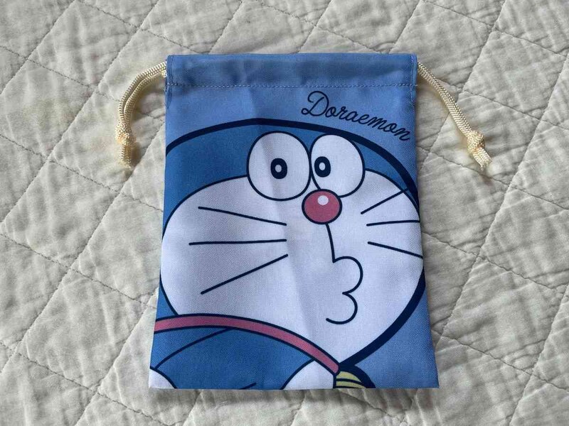 ダイソーの「ドラえもん ミニ巾着」