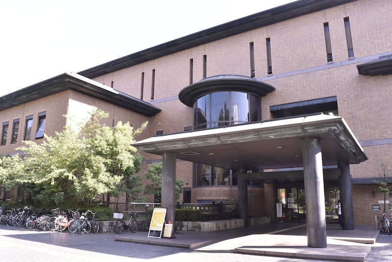 鶴舞、鶴舞公園、鶴舞中央図書館、