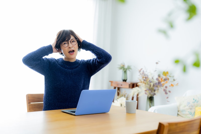 女性