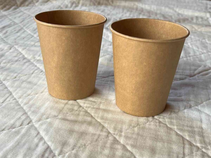 ダイソーの「クラフトペーパーカップ（205mL、22個）」は無地でもおしゃれ