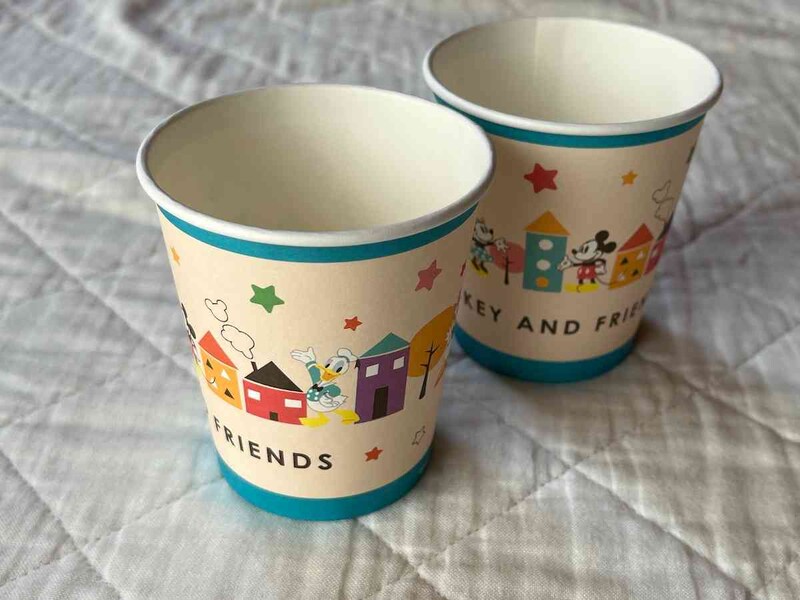 ダイソーの「ペーパーカップ（ミッキー、15個）」は子供も喜びそう