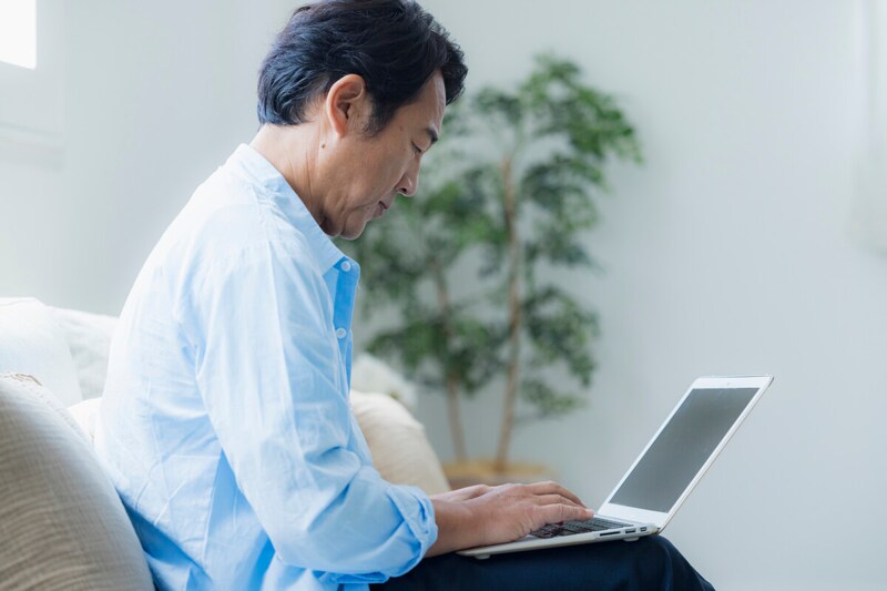 男性