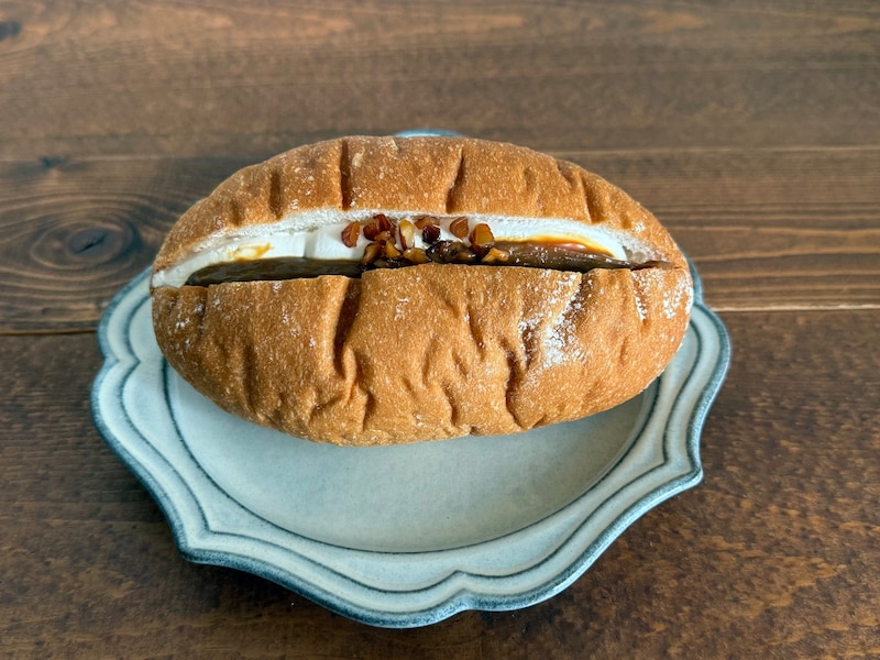 ファミリーマート安食シェフ監修「スイーツパン」