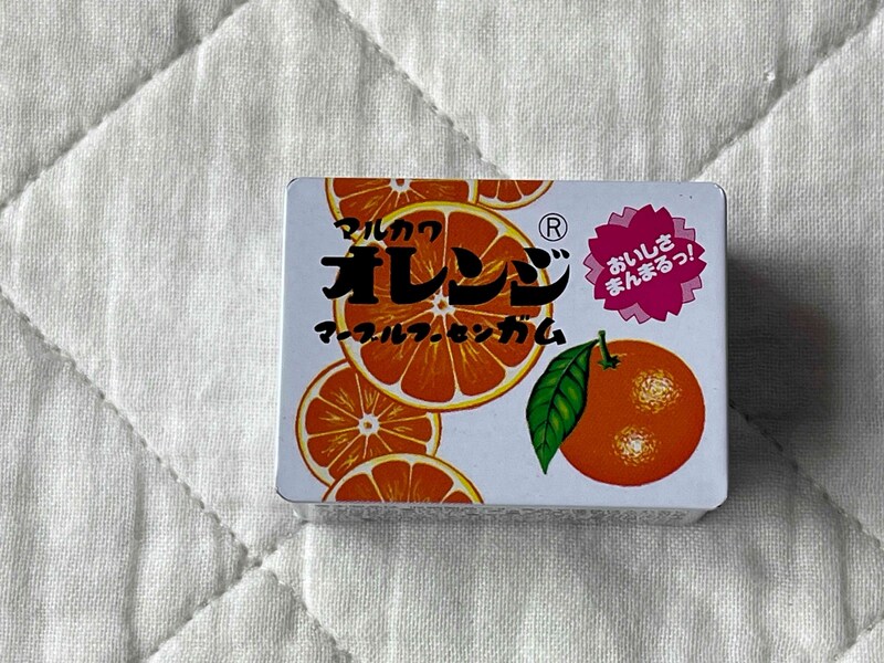 セリアの「No.3263 缶ケース マーブルガム」