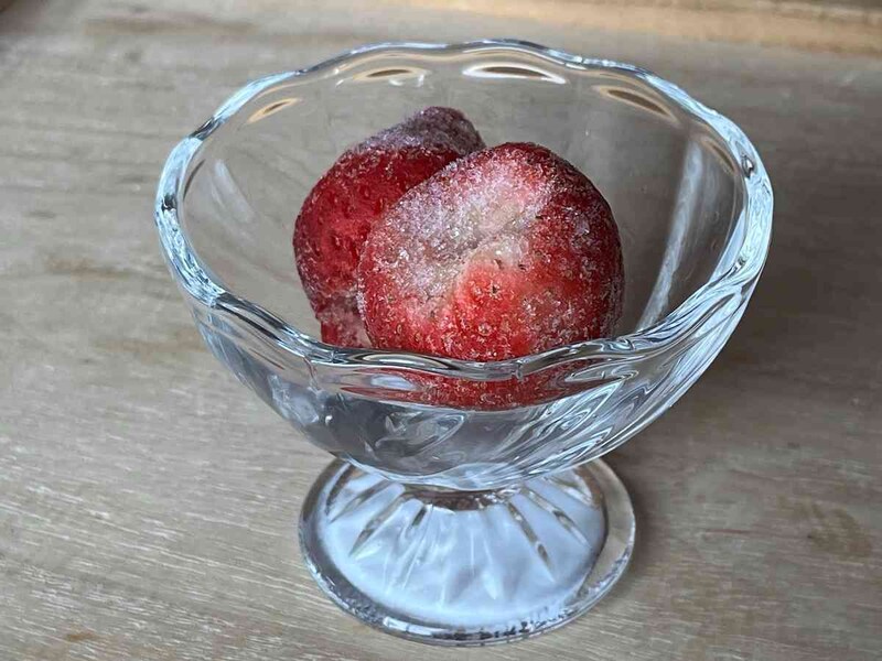 セリアの「デザートグラス（スパイラル）150ml」はシンプルで使いやすい