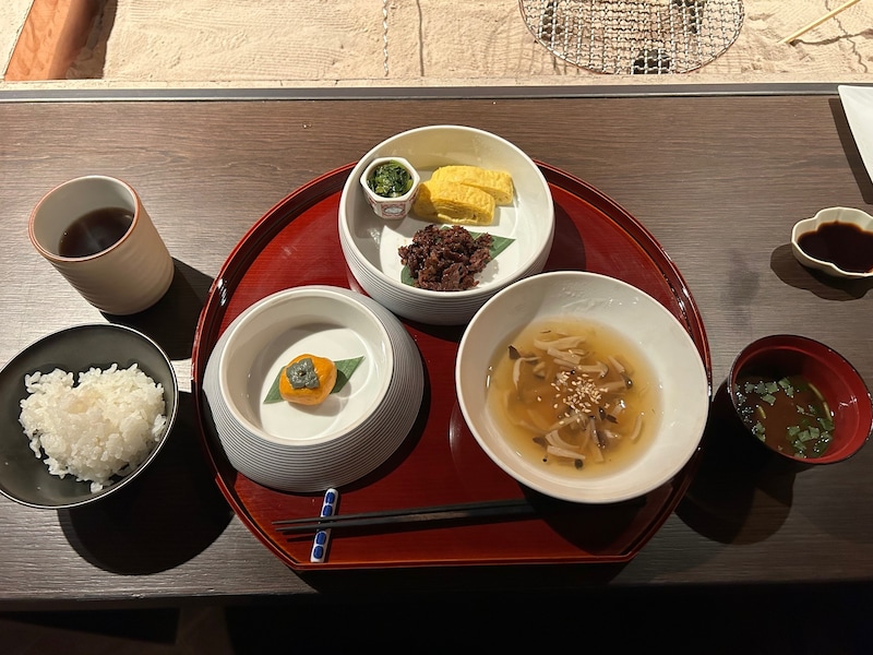 おばんざいとごはん、味噌汁