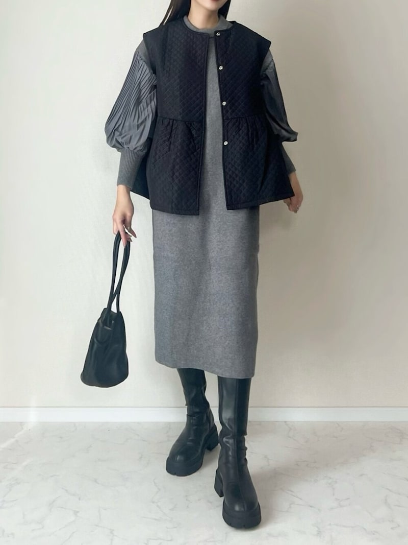 【OKコーデ】半端なスカート丈にはロングブーツ、もしくはタイツ&ショートブーツでつなぐのがおすすめ