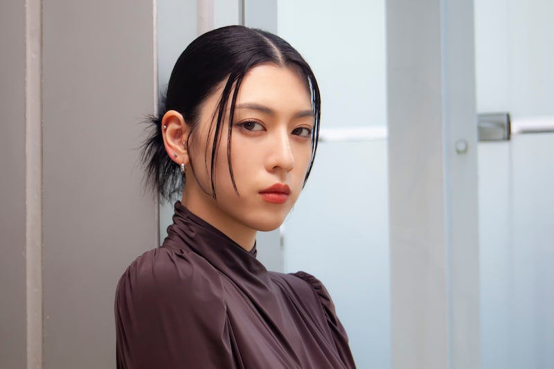 三吉彩花