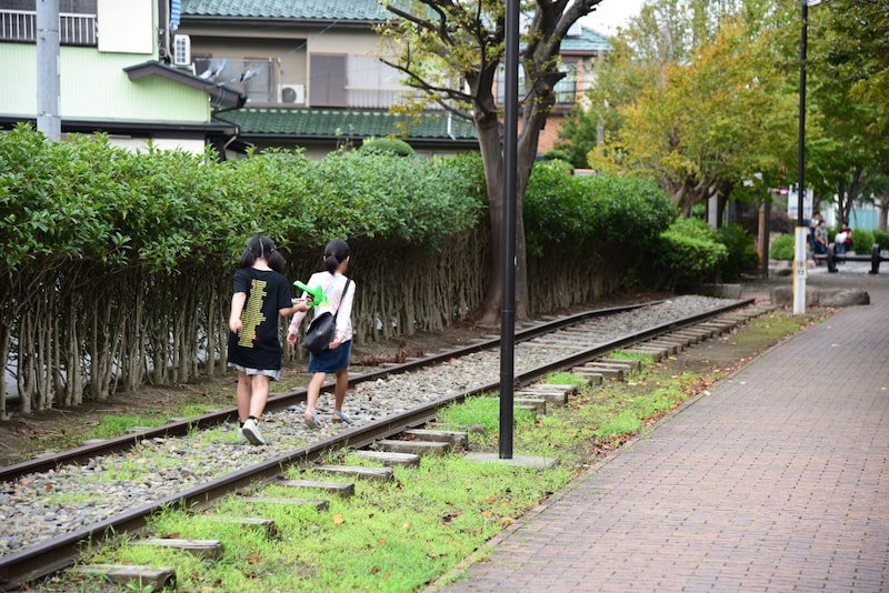 映画『スタンド・バイ・ミー』のように線路上を堂々と歩くことができる