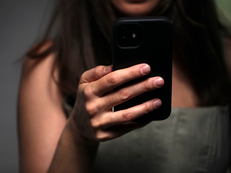 夫との関係性に悩む女性が、ある夜目撃した光景とは