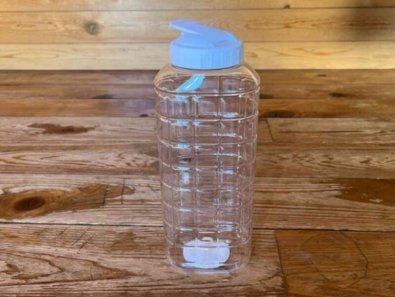 セリアの「PETウォーターボトル 1.5L」