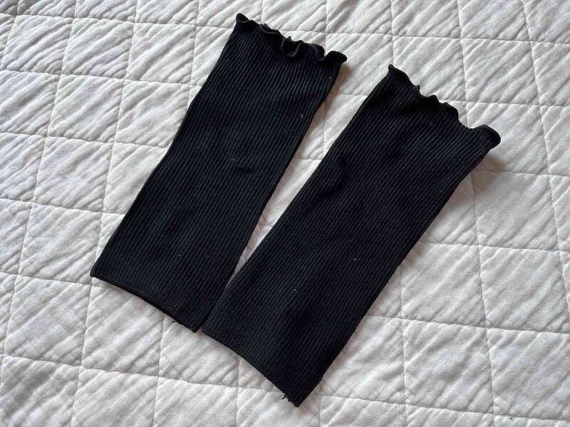 セリアの「婦人手首足首ウォーマー 発熱」