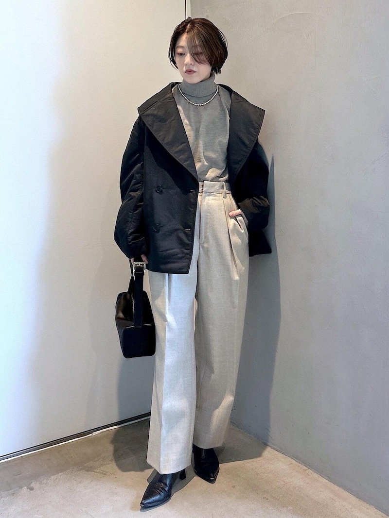 キルティングの縫い目がない分すっきりとした印象に　出典：WEAR