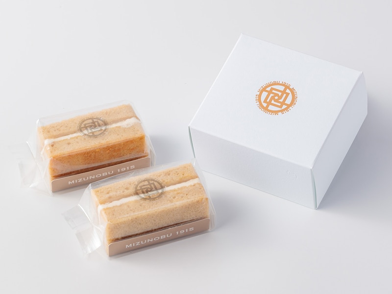 水信「バナナヴィクトリアケーキ」(2個入税込1000円)※ギフトBOX付き、要冷蔵