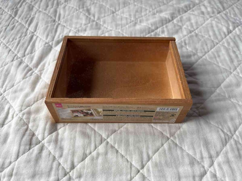 ダイソーの「ウッドBOX（透明ふた付き）」