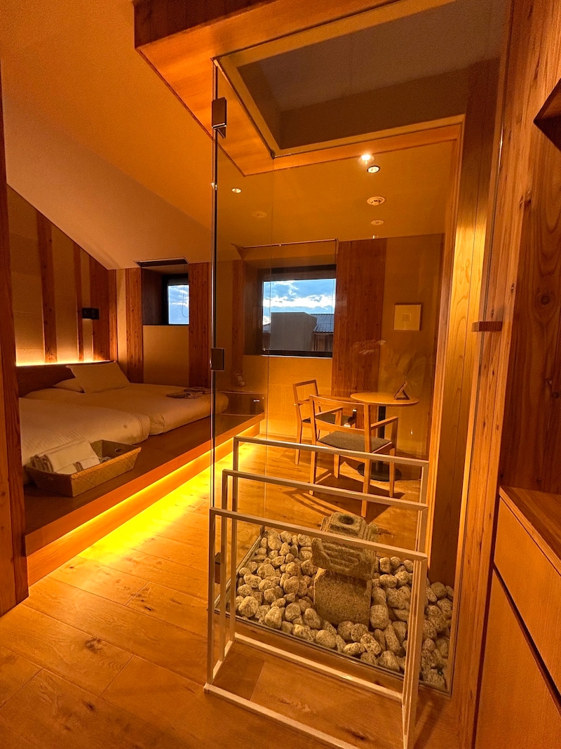 「まちやルーム」の坪庭