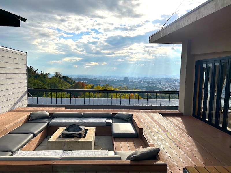 屋上のファイヤービット付きテラス