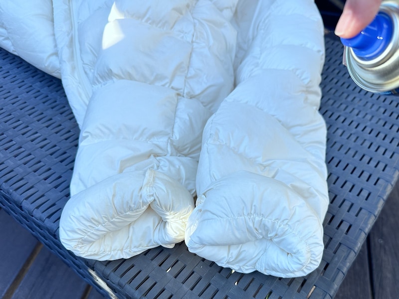 ダウンジャケットに防水スプレー