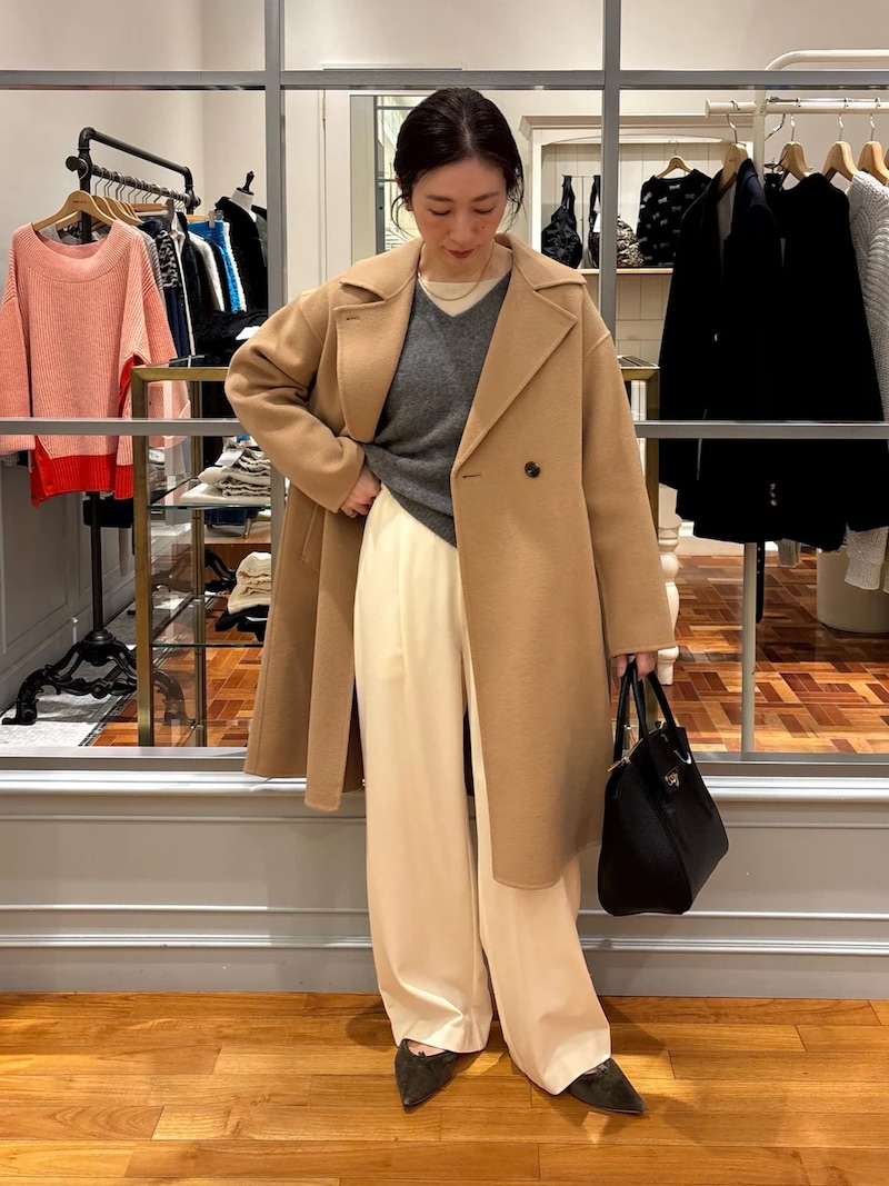 【OKコーデ】例えウエストゴムの楽ちんパンツでも「白」なら垢抜けて見えます　出典：WEAR