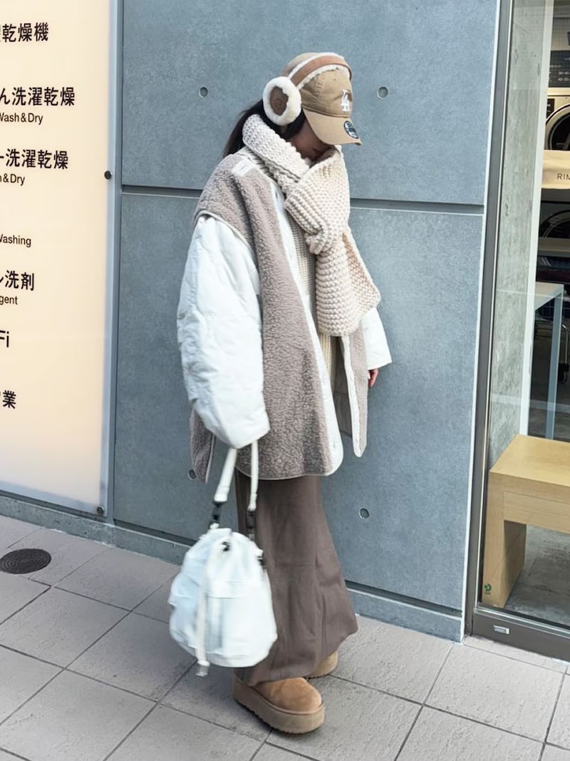 UGGのイヤーマフはおしゃれであたたかさも抜群と人気です 出典:WEAR