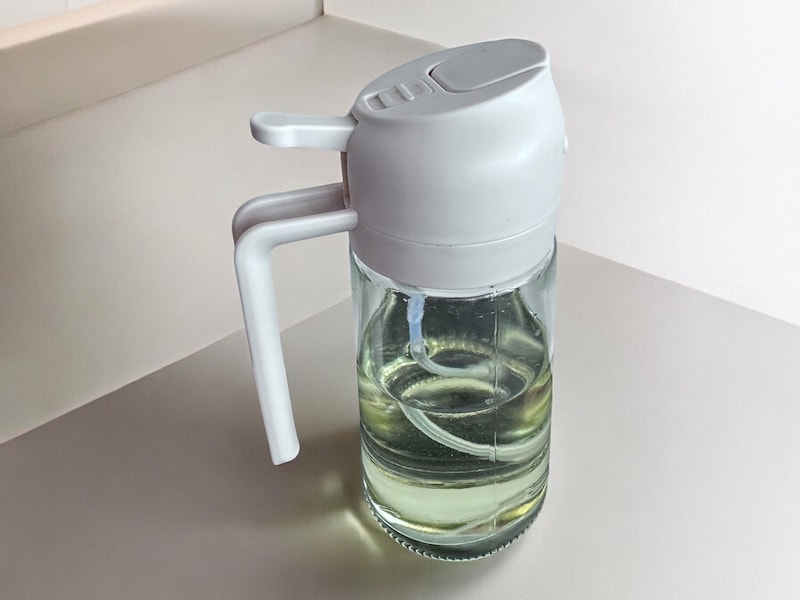 スリーコインズ《2WAY》オイルスプレーボトル