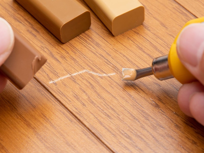フローリングの傷補修にチャレンジするのもおすすめ