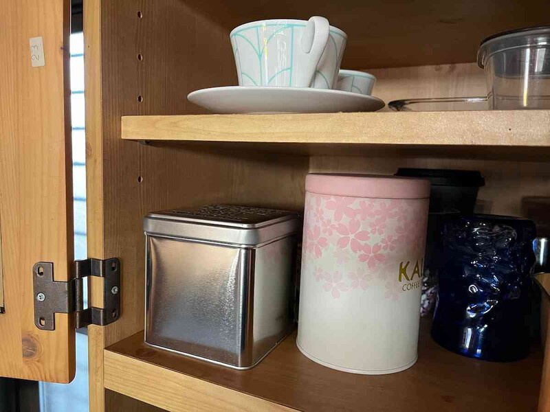 セリアの「コーヒー缶 角型」