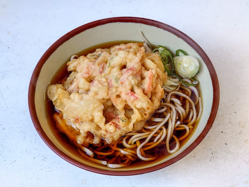 天ぷらそば(460円)
