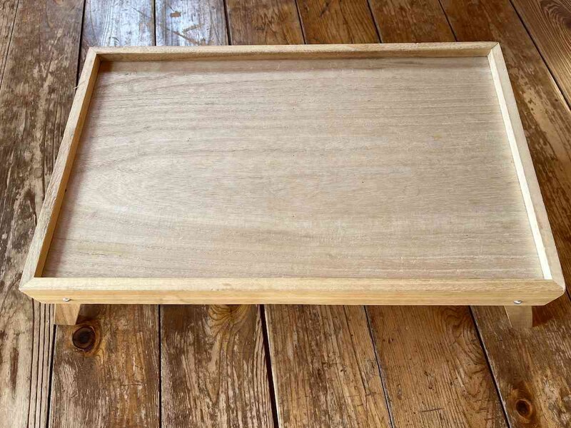 ダイソーの「折りたたみテーブル」